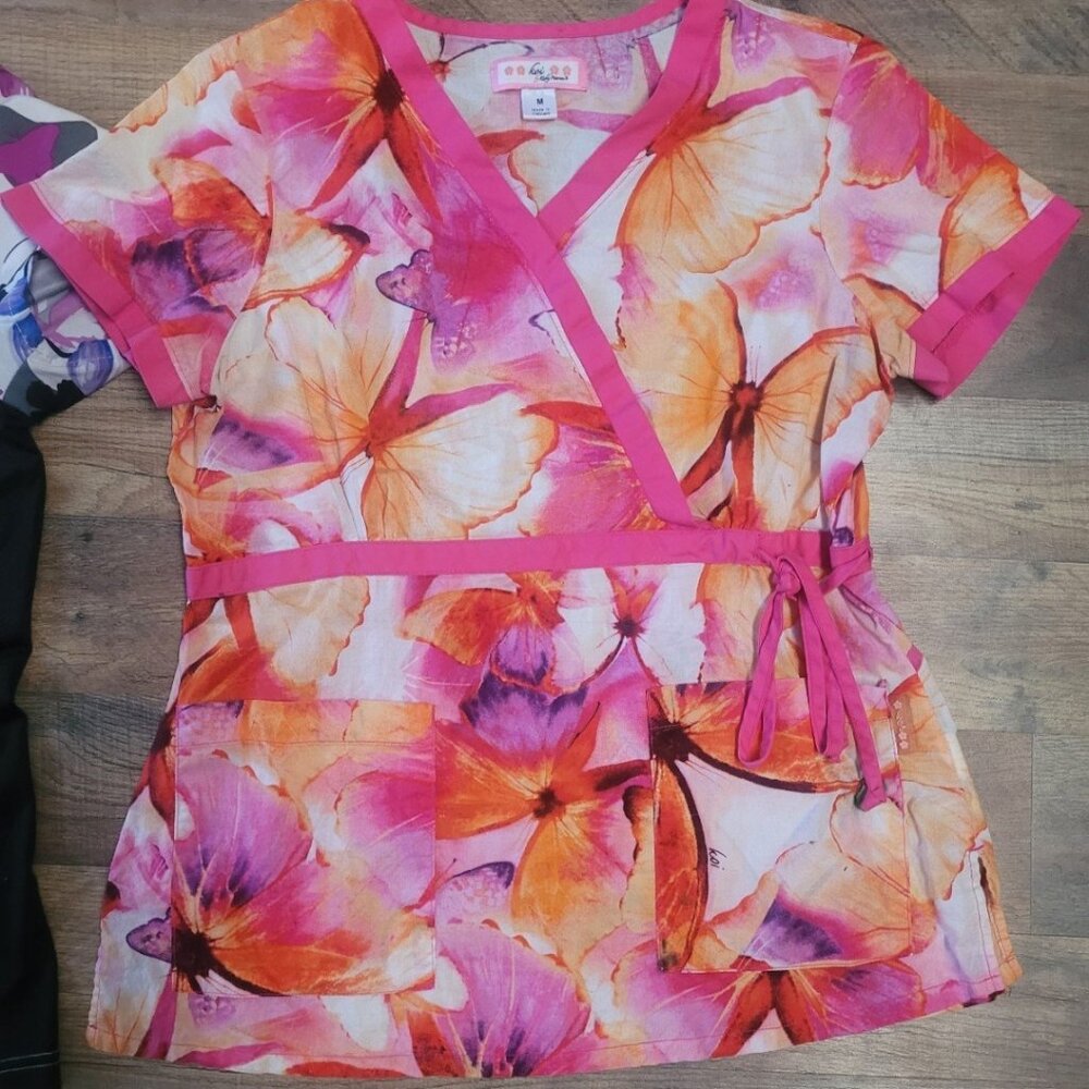 Koi womens scrub top M